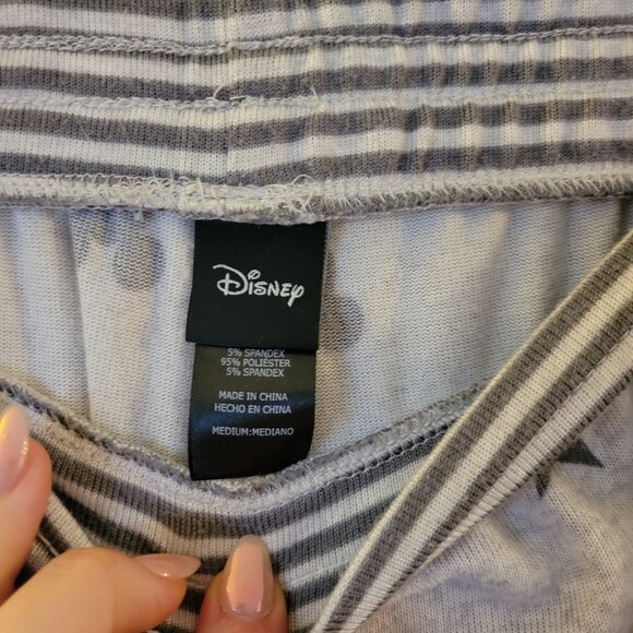Disney Womens 2 Piece Cozy Pajama Set - Size Medium - Picture 4 of 15
